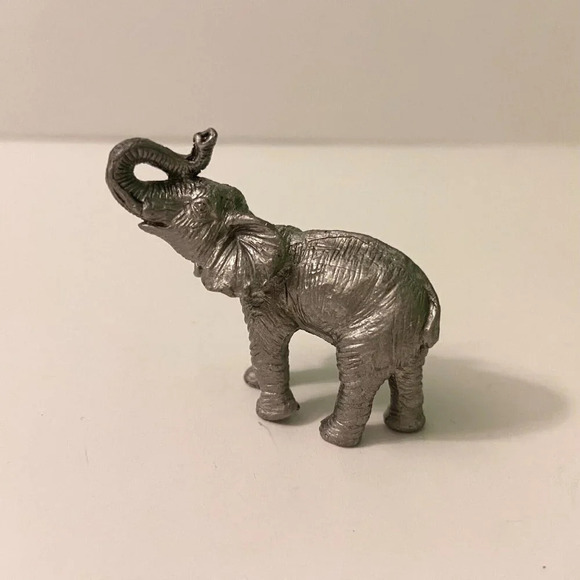 Vintage Lot of  2 Mini Pewter Elephant Figurines 2 Inch Size Trunk Up Figures - Picture 10 of 14